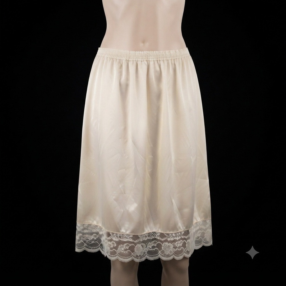 Vintage Maidenform Chantilly Ivory Lace Trim Half Slip Skirt 64002-AV Small